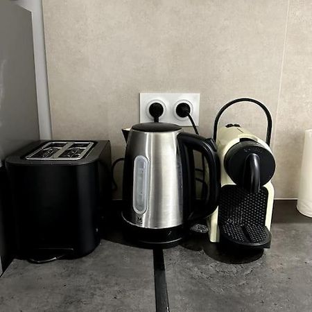 Appartement Centre Ville - Parking Prive - Wifi Нім Екстер'єр фото