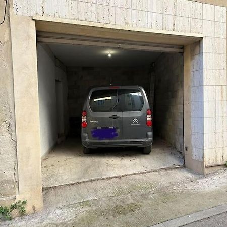 Appartement Centre Ville - Parking Prive - Wifi Нім Екстер'єр фото